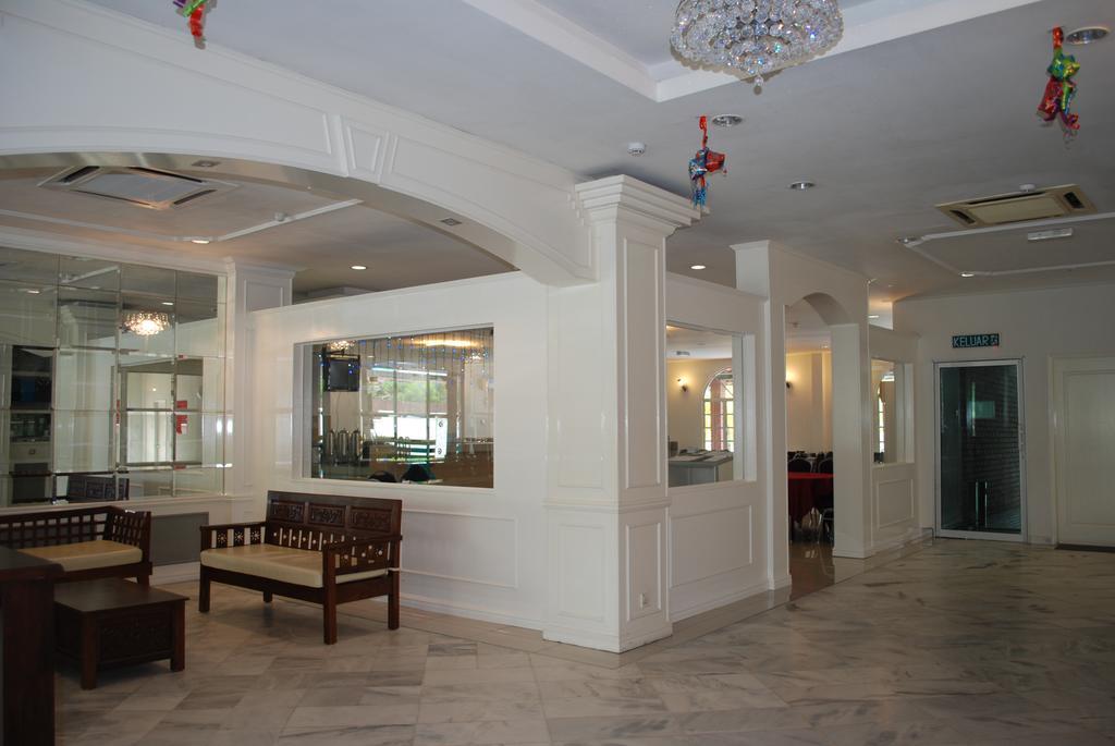 Akar Beach Resort Port Dickson Exterior photo