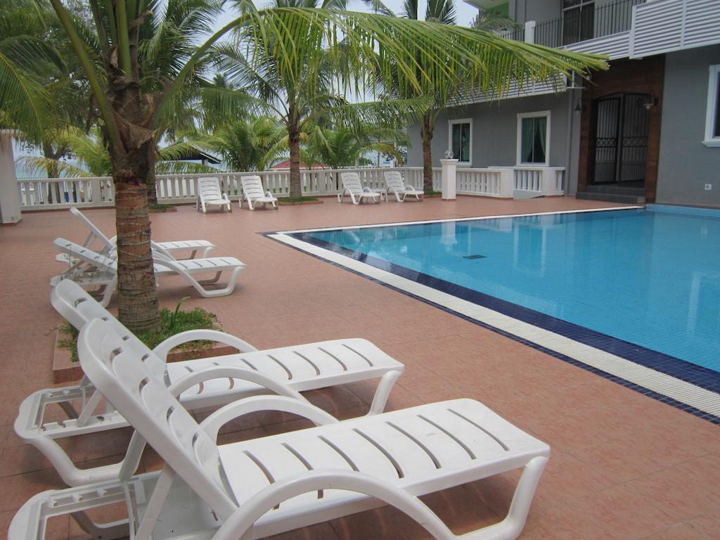Akar Beach Resort Port Dickson Exterior photo